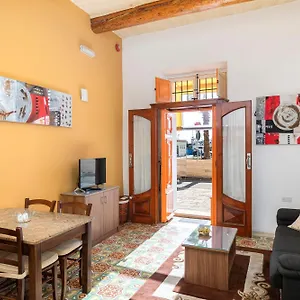 Quayside Apartment Marsaxlokk